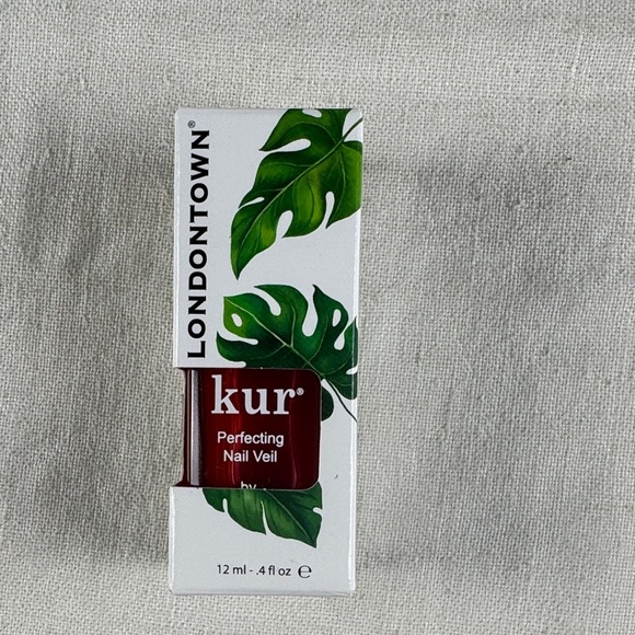 Londontown Other - Londontown Kur Perfecting Nail Veil - Poppy Red